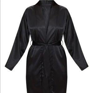 Prettylittlething black satin robe
